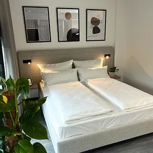 Hotel Arus, Amburgo