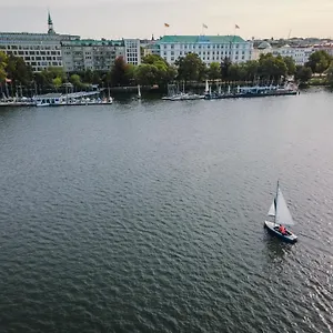 Atlantic Hamburg, Autograph Collection فندق